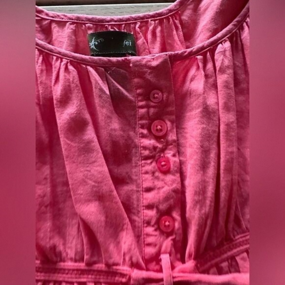 Pink Sleeveless Button-Down Top - Picture 6 of 6